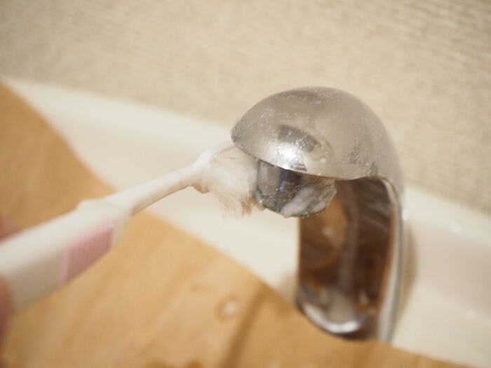 トイレタンクの蛇口の