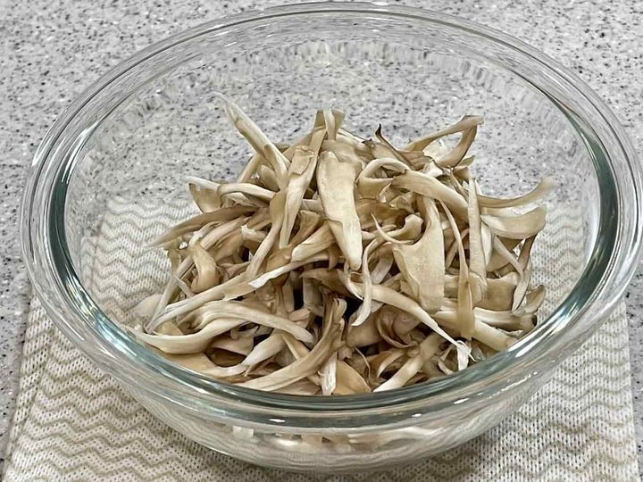 舞茸とごぼうのきんぴら