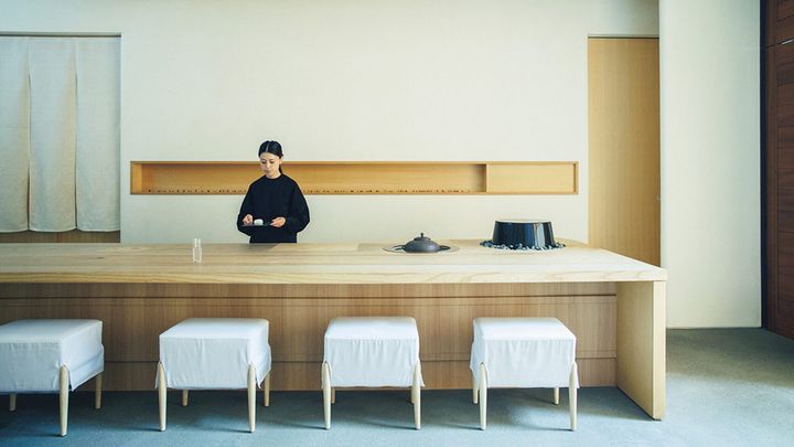 京都〈御菓子丸喫茶〉店内