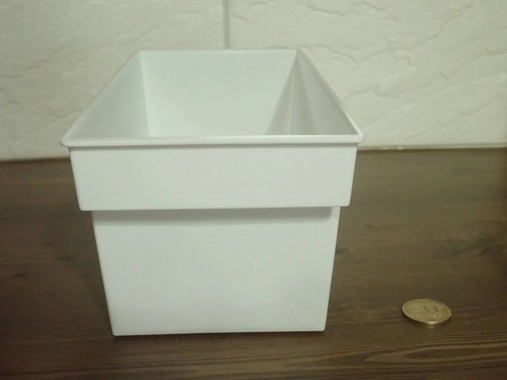 DAISO(ダイソー)：シンプルストレージスリムホワイト