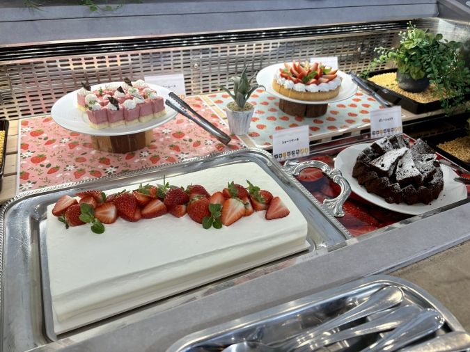 ブルシエール 苺デザート ホテルマリノアリゾート福岡