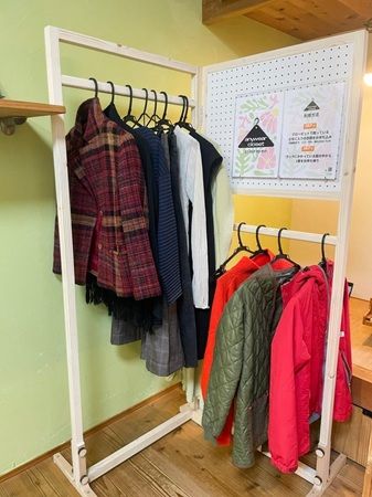 【愛媛県】不要になった服とその場にある服を交換できる「anywear closet」の取り組み開始！