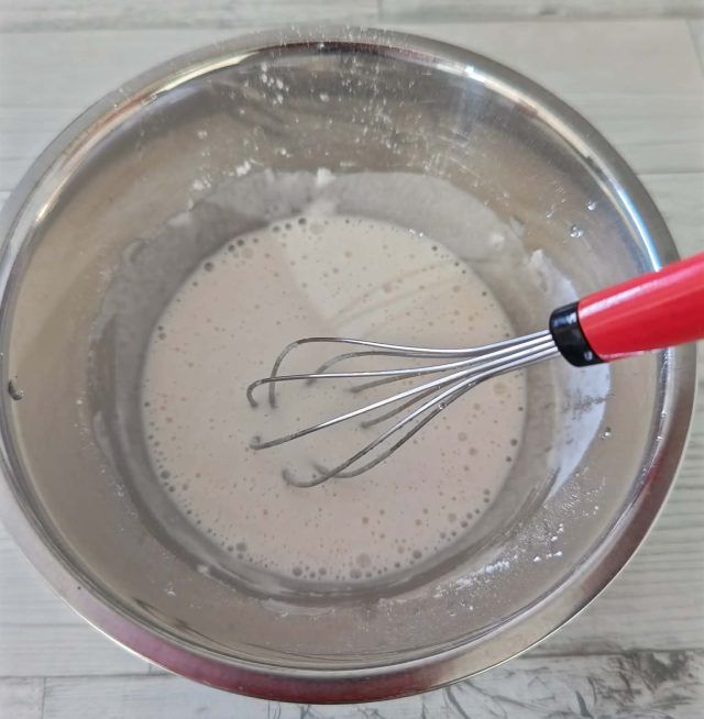 ボウルで混ぜる