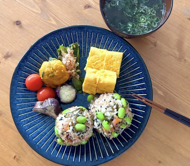 おにぎりワンプレート朝食