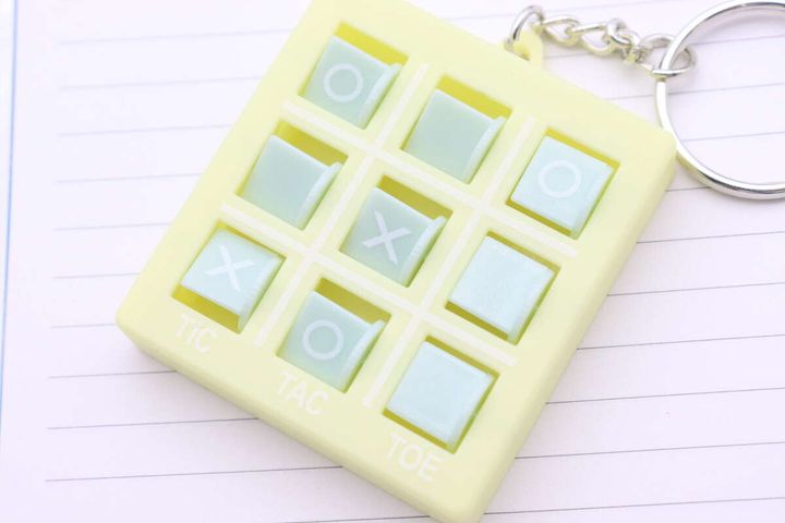 キーホルダー（マルバツゲーム） デザイン