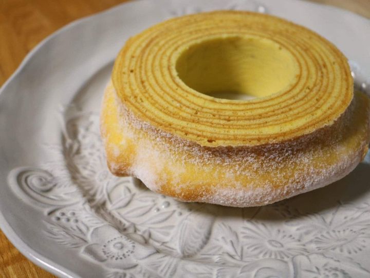 All About ニュース編集部が実施した「お土産に関するアンケート」の調査結果から、もらったらうれしい「東京都のお土産」ランキングを発表！ 同率2位「マウントバーム しっかり芽」「シュガーバターの木」を抑えた1位は？ ※画像はイメージです