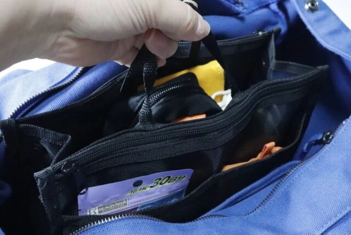 ダイソー バッグインバッグ（A5、メッシュ、ブラック） 使用例