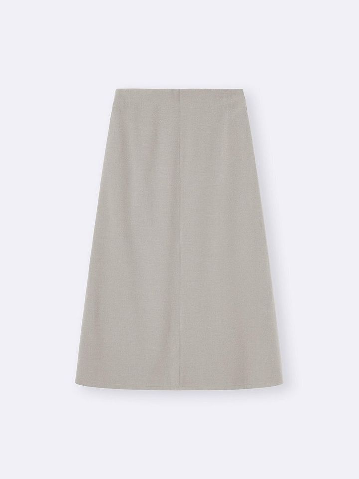 GUのブラッシュドフレアスカート