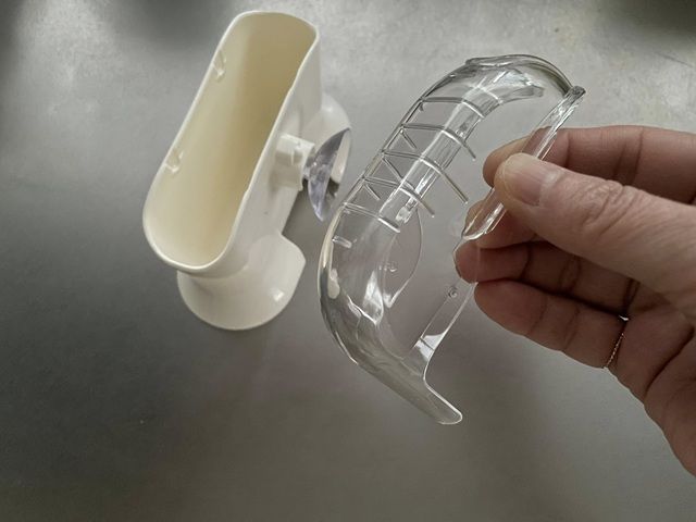 ダイソー しゃもじホルダー 吸盤付しゃもじケース フタが外せる