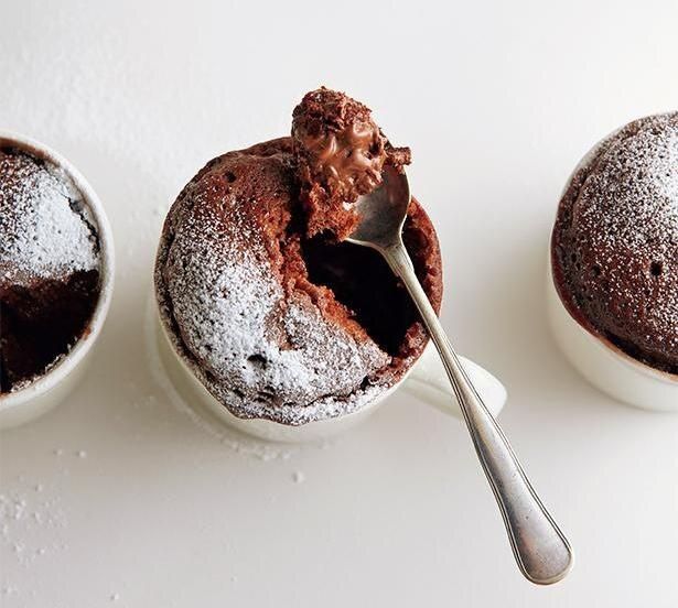 心地よいほろ苦さ「とろ～りフォンダンショコラ」 （C）げんきスイーツ／KADOKAWA