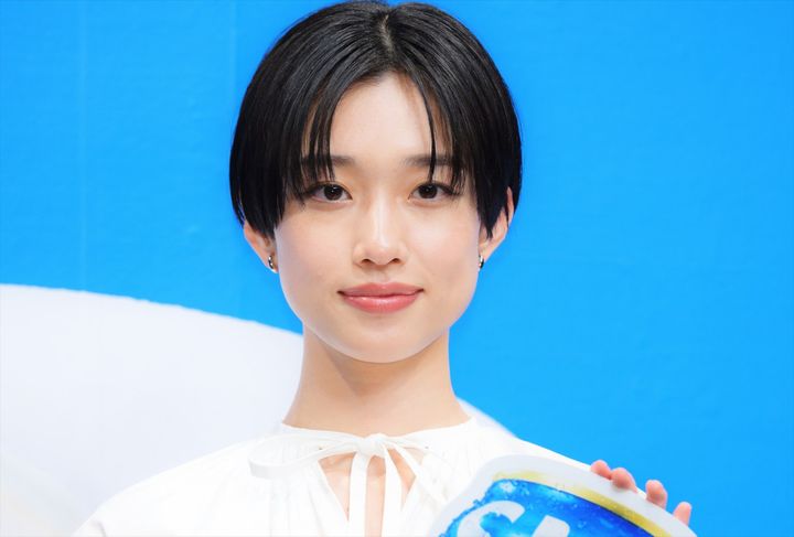 「サントリー生ビール」新CM発表会に登場した河合優実 クランクイン！ width=