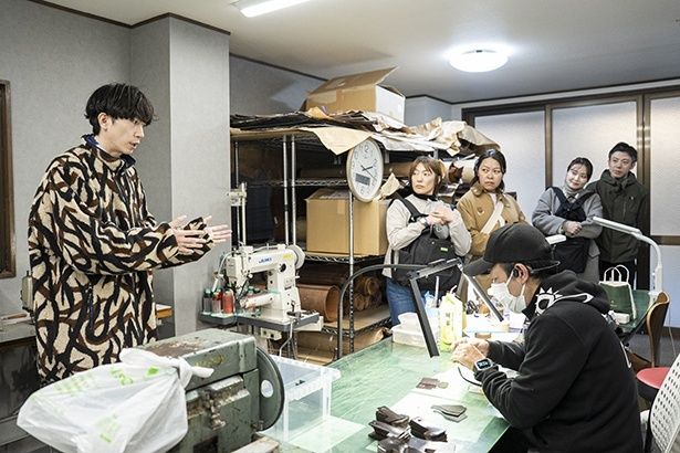 有限会社小野の工房にて、職人さんの手仕事を拝見