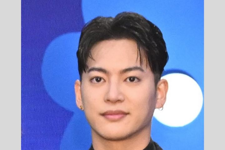 元BE：FIRSTで俳優・実業家でもある三山凌輝さん（26）が9日、アーティスト・RYOKI MIYAMAとして公式ユーチューブチャンネルを更新。新曲「Tadaima」のミュージックビデオ（MV）を公開し、多くのファンが歓喜しました。