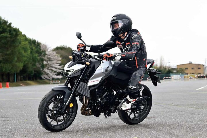 低速だと車体が不安定になって怖い