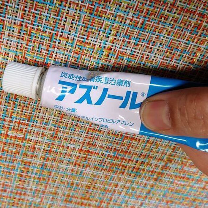 『チューブの軟膏』が劇的に使いやすくなる裏ワザ！まさかの文房具が大活躍♪