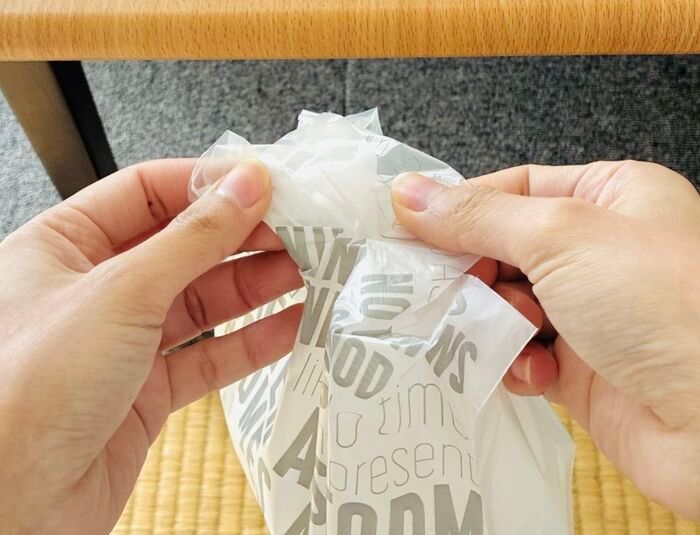 セリアで大当たり！〈ナゾの形〉が大活躍♪捨てるときまで快適な優秀袋の正体