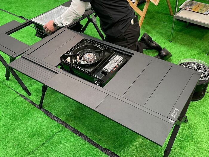 実は『コメリ』のお出かけグッズが超アツい！？遮光率100%タープや80時間保冷クーラーなど、今注目のアイテムをレポート！