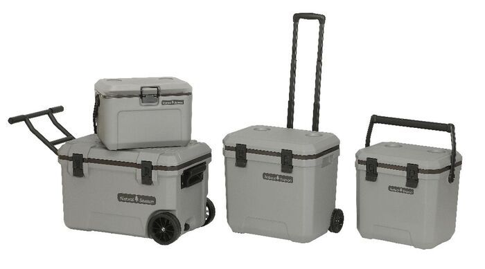 実は『コメリ』のお出かけグッズが超アツい！？遮光率100%タープや80時間保冷クーラーなど、今注目のアイテムをレポート！