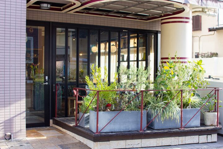 フランスの田舎町のよう。幡ヶ谷の隠れ家カフェで、酵母から手作りした絶品バゲットサンドを♪「Cafe Les Gourmandises」