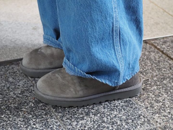 アグのショートブーツ