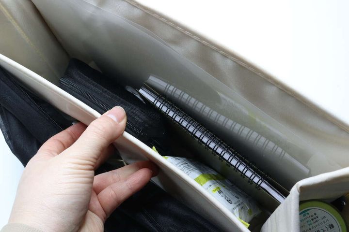 ダイソー 多機能収納ケース メインスペース