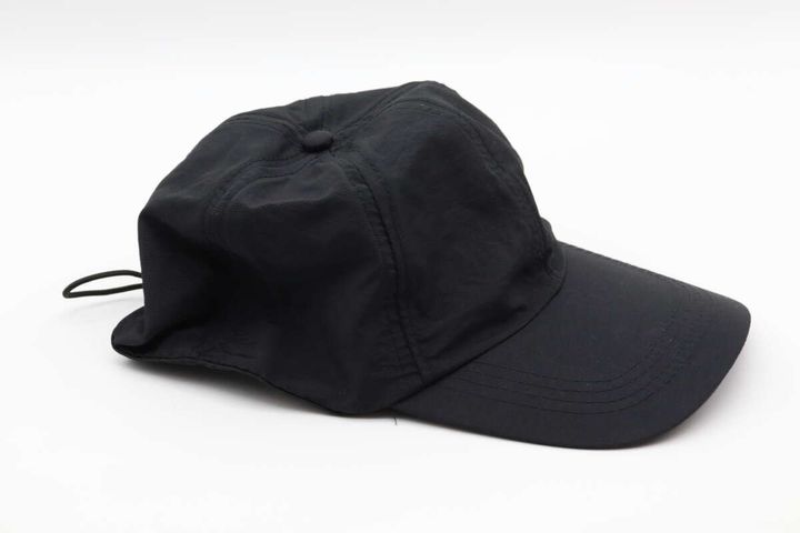 ダイソーの撥水キャップ黒