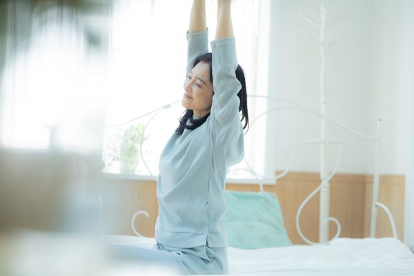 朝起きたら爆発ヘア！その原因と解決策って？