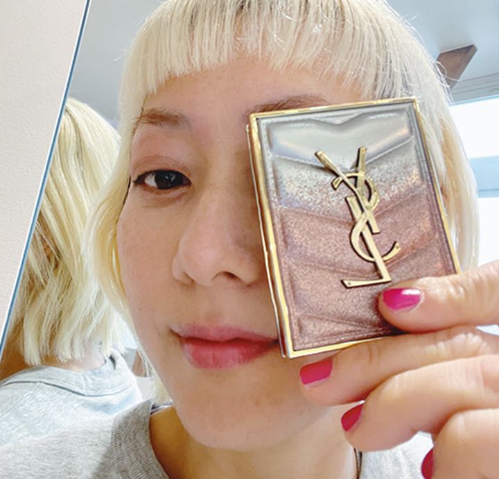 ①YVES SAINT LAURENT「クチュール ミニ クラッチ 126」