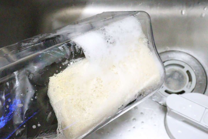 横置きできるワンタッチ冷水筒 洗いやすさ