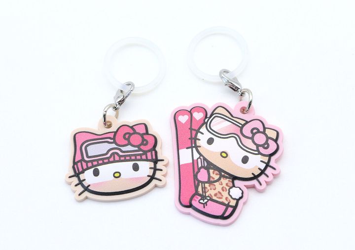 雪焼けハローキティチャームセット