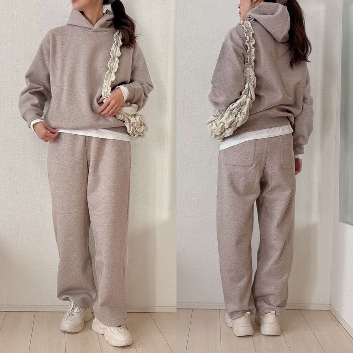 ユニクロスウェットオーバーサイズプルパーカのセットアップコーデ