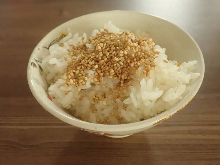 DAISO(ダイソー)：はごろも ごまふり マヨしょうゆ30g