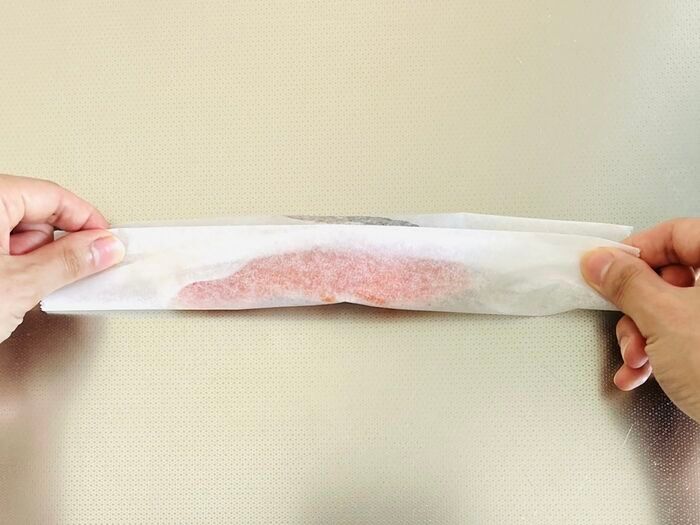 鮭の切り身を買ったらすぐやること。パックのまま冷蔵庫に入れるのちょっと待って！