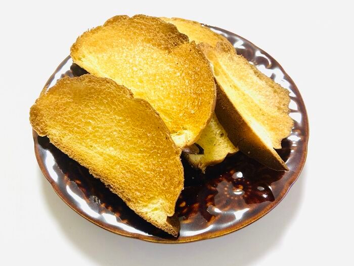 超定番『スイートブール』は焼くと化ける。まさかの「サクサク食感」になる衝撃アレンジに注目！