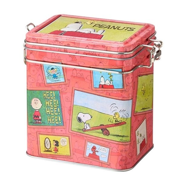 「スヌーピー PEANUTS スクエア キャニスターティン(クッキー5個入り)」(1328円)