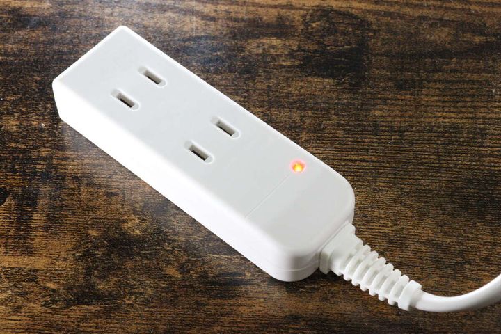 ダイソーの3個口安全タップのタップ