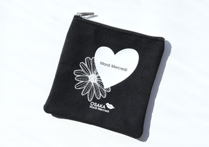 miniマルディメクルディフラットポーチ