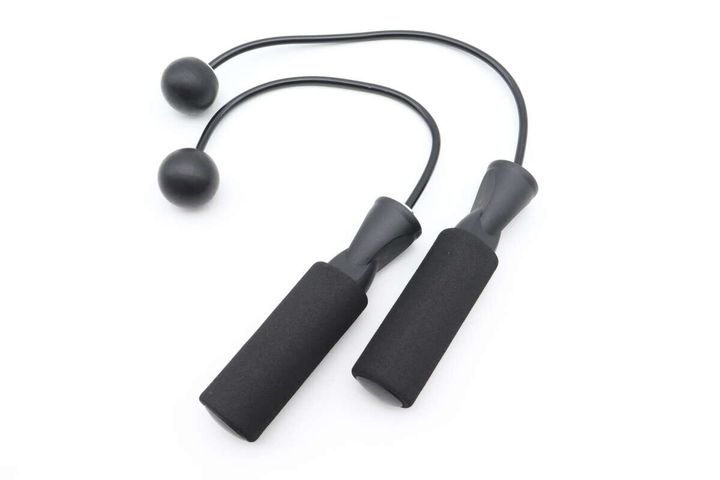 ダイソーのエア縄跳び