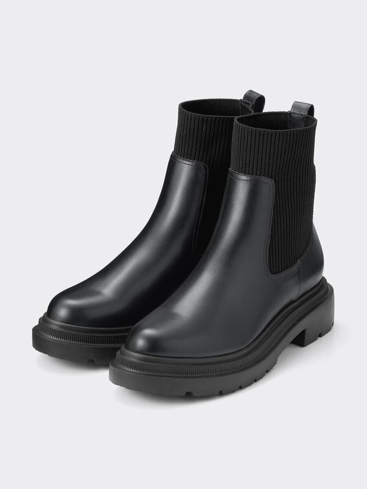 2026gu大人女性おすすめ春リブニットソックスブーツ