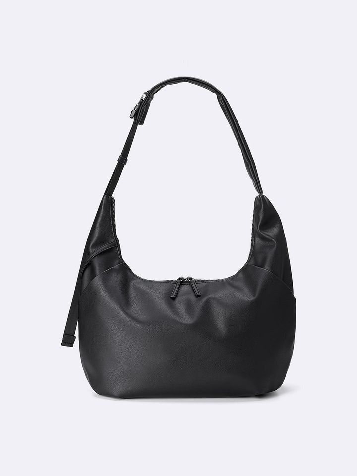 GUのコクーンショルダーバッグ