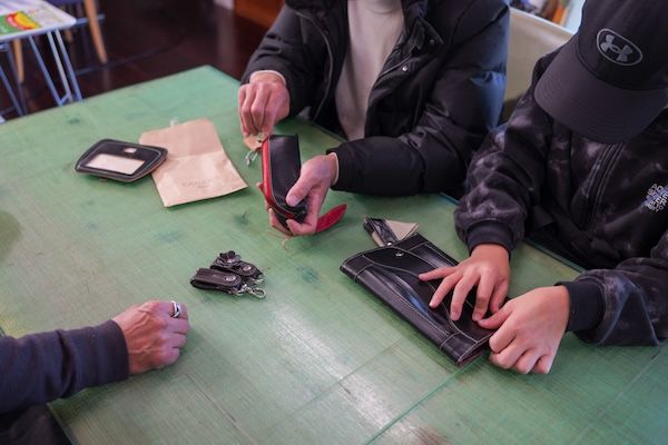 思い出をバッグや小物へ再生。「カナーズ・ジャパン」がランドセルリメイクの予約開始