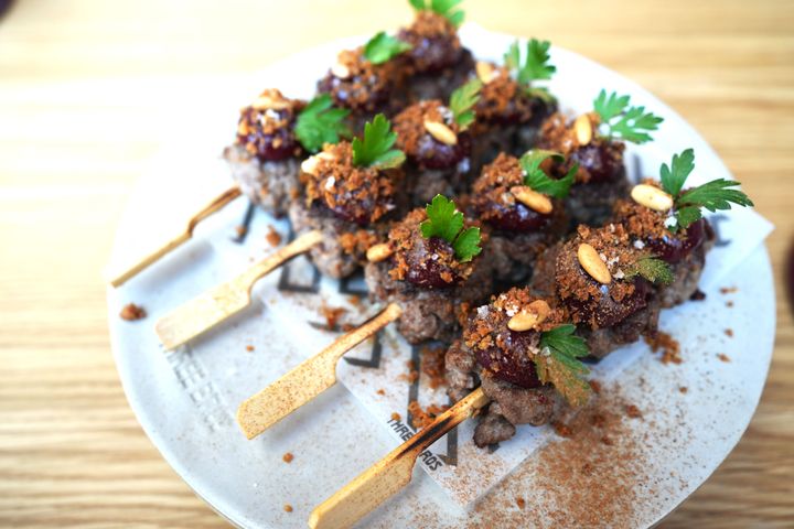 スペシャリテの「come with me to Aleppo」