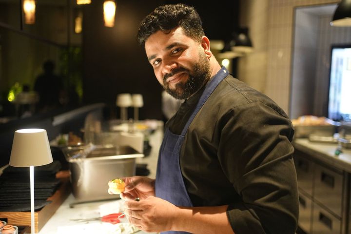 シェフのモハンマド・ジーシャン。