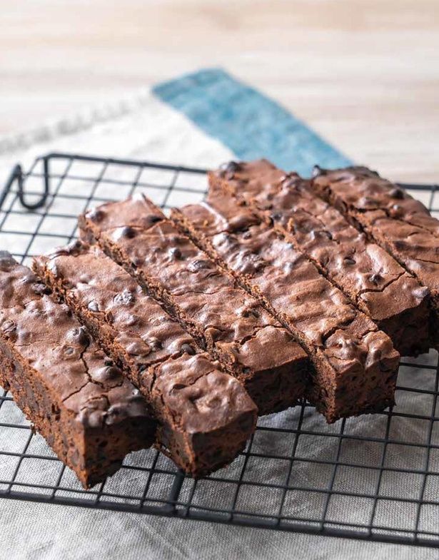 ザクザクブラウニー （C）ぼく／KADOKAWA