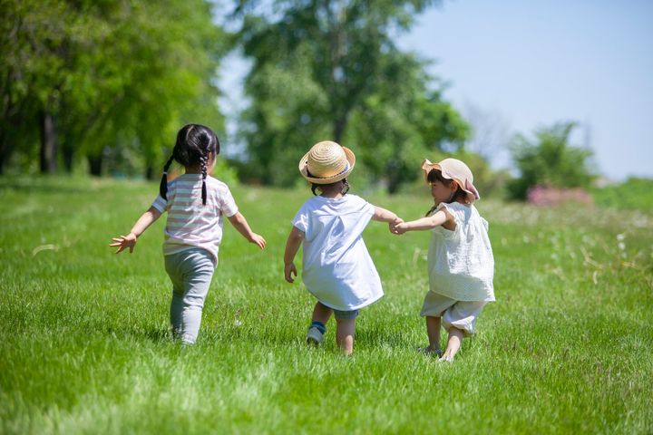 公園や園行事で映り込んだ「他のお子さんの顔」への配慮