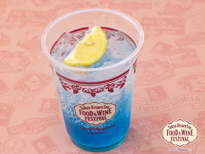 スパークリングカクテル（ライチーリキュール＆ブルーシロップ）