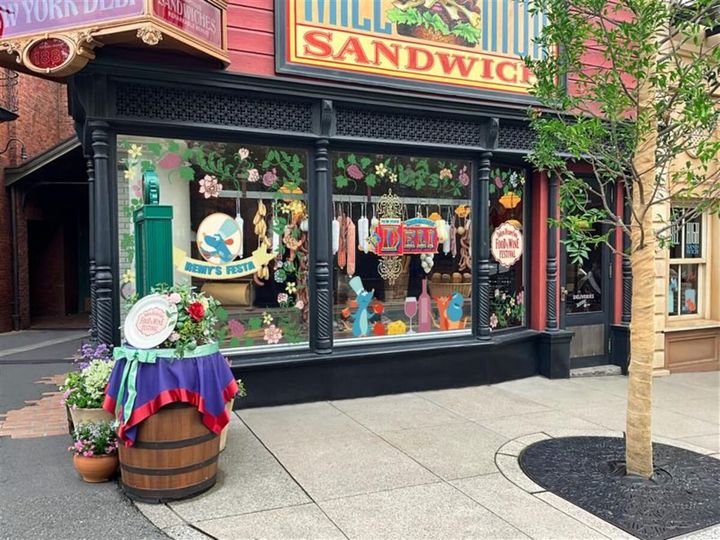 レミーの世界を楽しめるレストラン「ニューヨーク・デリ」2