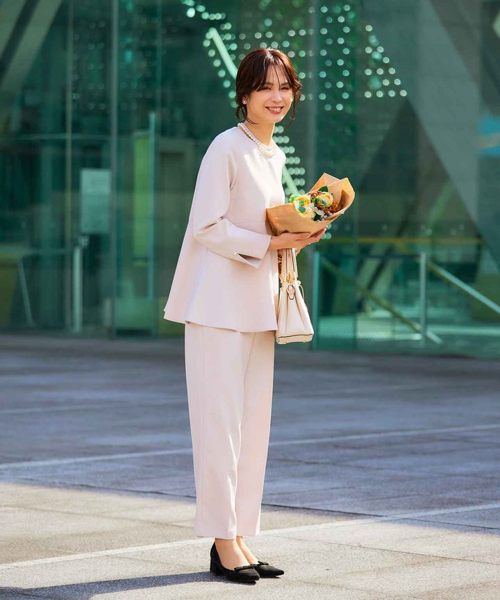 画像: 【クロス ファンクション】《洗える・シワになりにくい》2点セット 正解 ペプラムブラウス & ワイドパンツ¥12,100 ※単品価格《洗える・シワになりにくい》正解ペプラムブラウス¥5,940、《洗える・シワになりにくい》正解ワイドパンツ¥6,930 www.crossplus.jp