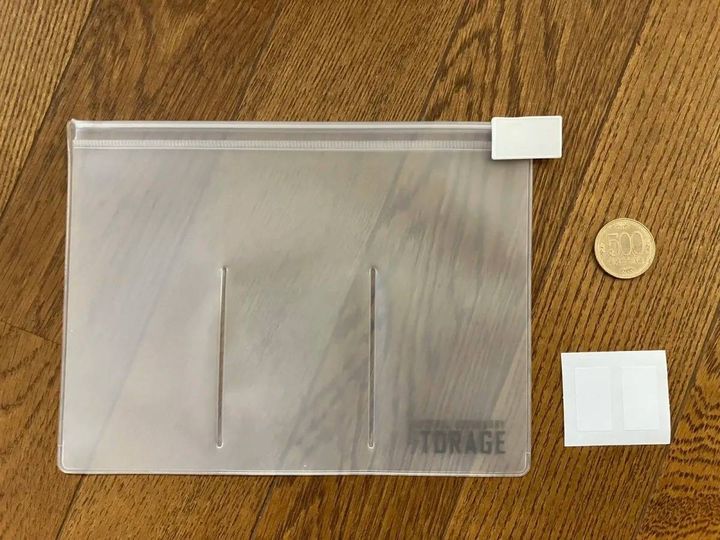 Seria(セリア)：EVAスライダーポーチ 3ポケット