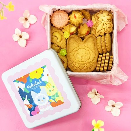 猫好きのためのブランド「NEKO LAB」から、色であそぶ春のクッキー缶が登場！